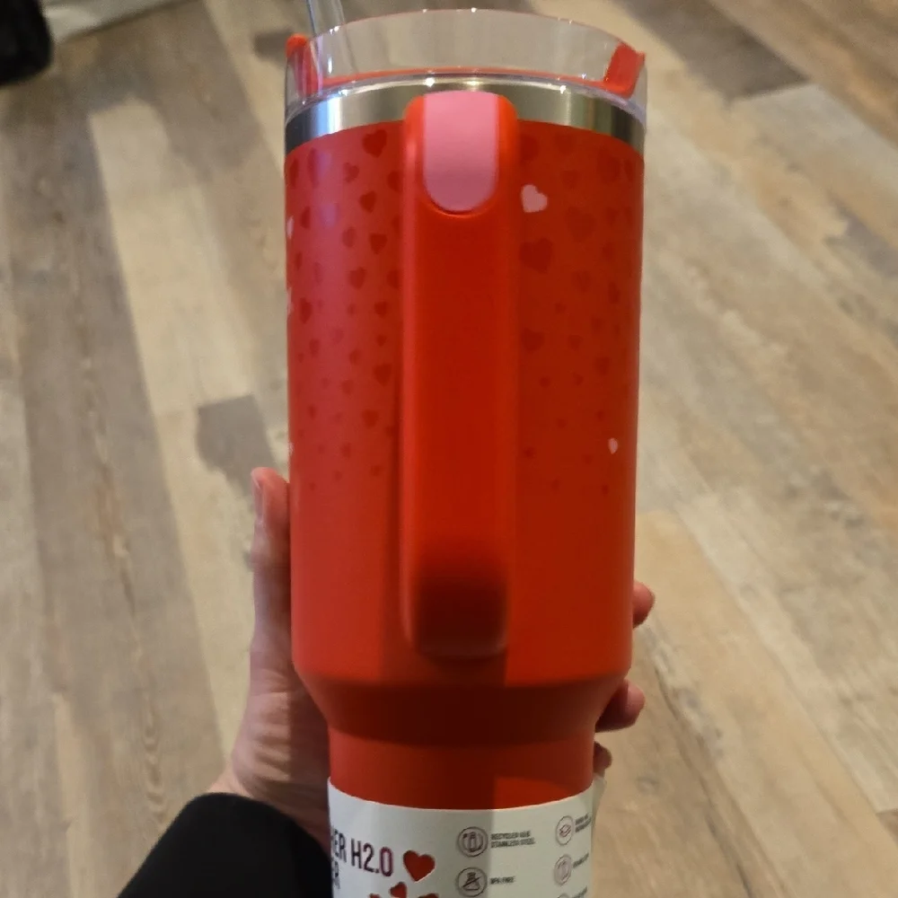 Stanley Ruby Hearts Flowstate Quencher Tumbler - Picture 7 of 11